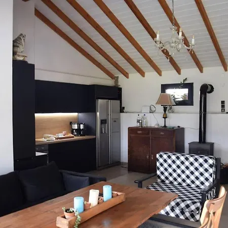 Owl'S Nest Apartment Volos Exterior photo