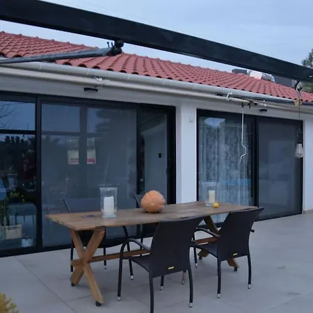 Owl'S Nest Apartment Volos Exterior photo